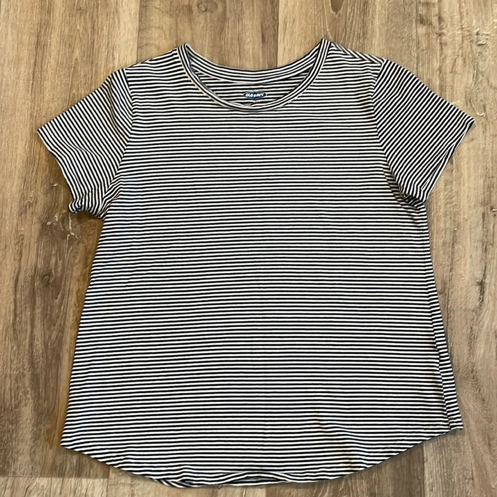 FREE With Any Purchase- Old Navy Everywear Black/White Striped Top - Picture 1 of 3